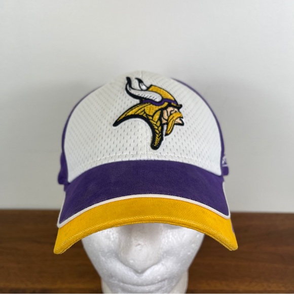 Minnesota Vikings Hat Strapback NFL Reebok  On Field Equipment Dad Hat NFL - Picture 1 of 14